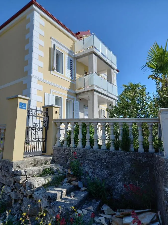 Apartment Villa Anna Ika