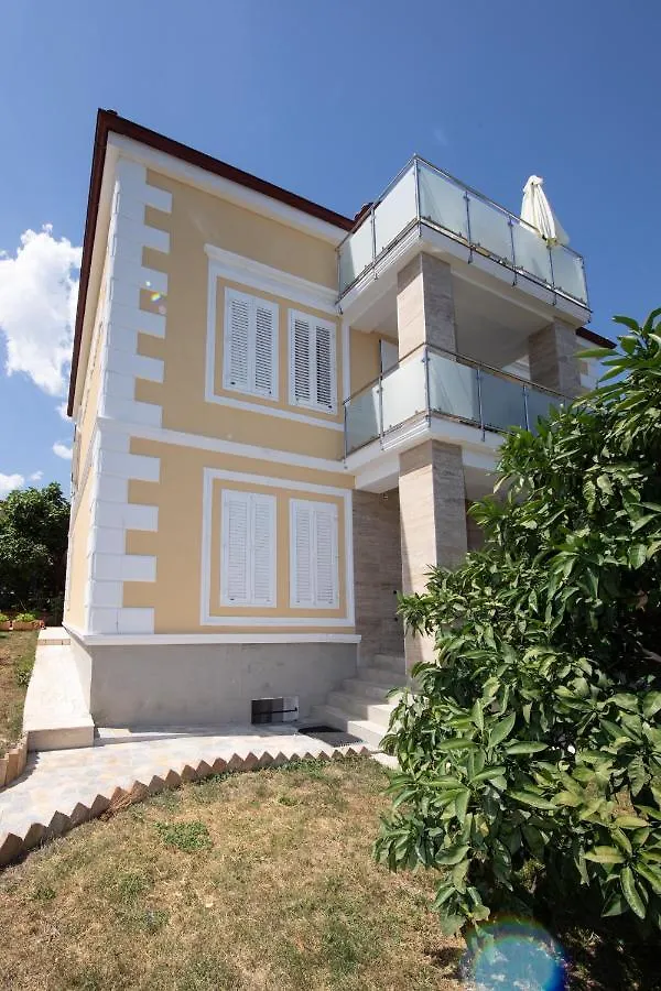 Villa Anna Ika
