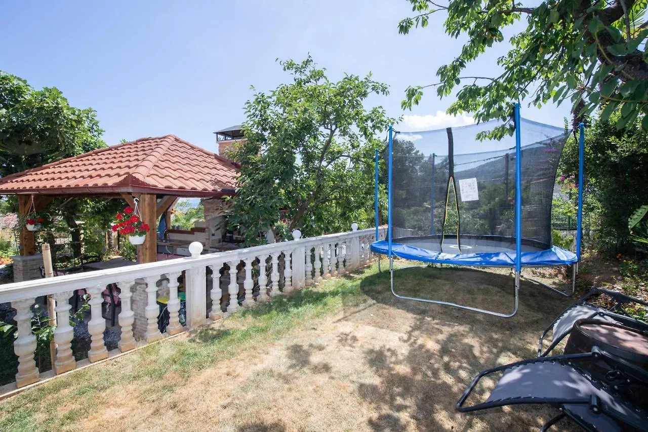 Villa Anna Ika 0*,  Croatia